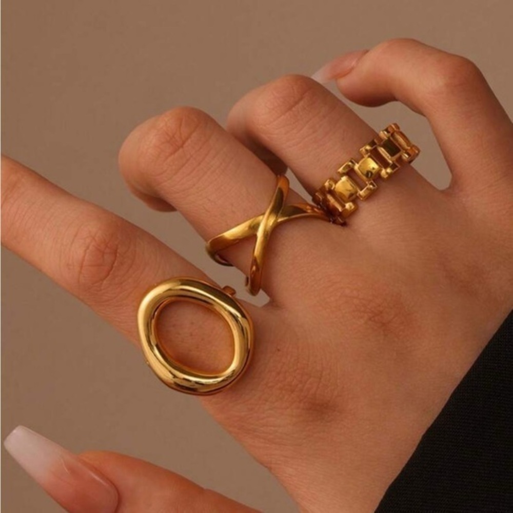 Geometric Gold Statement Ring Set - Picture 2 of 8